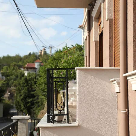 Pave Boutique Apartment! Your Cozy In