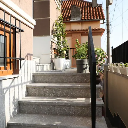 Pave Boutique Apartment! Your Cozy In Appartement Korce