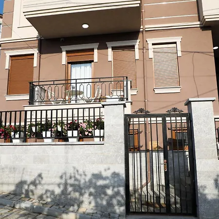 Appartement Pave Boutique Apartment! Your Cozy In